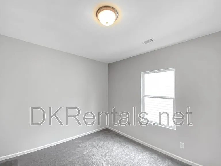 245 Birchwood Row — Photo 15