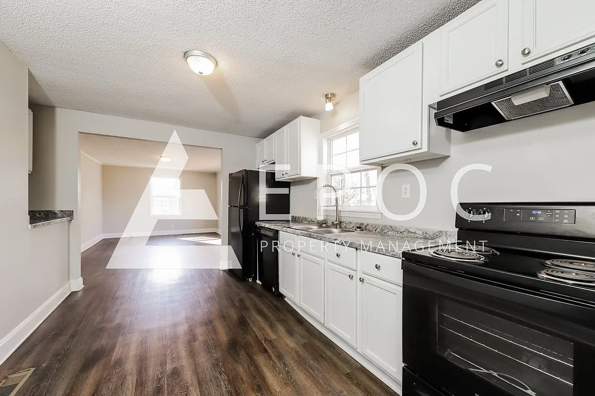 603 Edgewood Ave — Photo 3