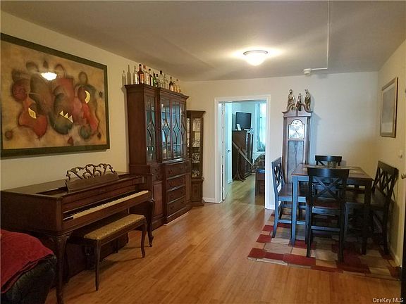 3rd image of 21 N Broadway Ave #3