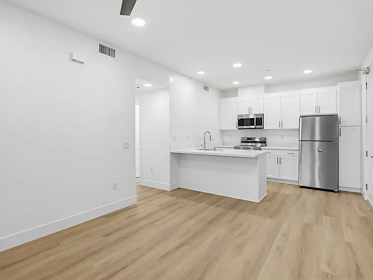 BRAND-NEW Euclid Apartments | National City — Photo 45