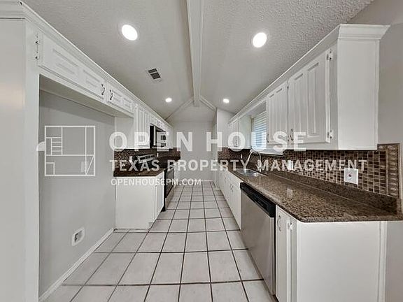 5th image of 504 Meadow Creek Dr