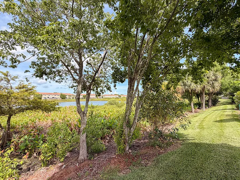 1811 SE 20th Rd — Photo 30