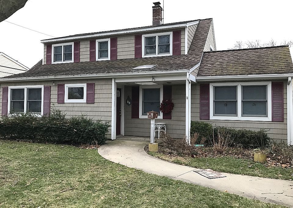 1st image of 318 Wright Ave