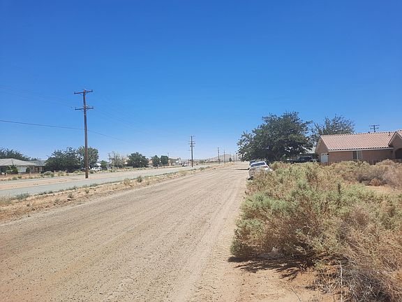 4th image of Redwood Blvd