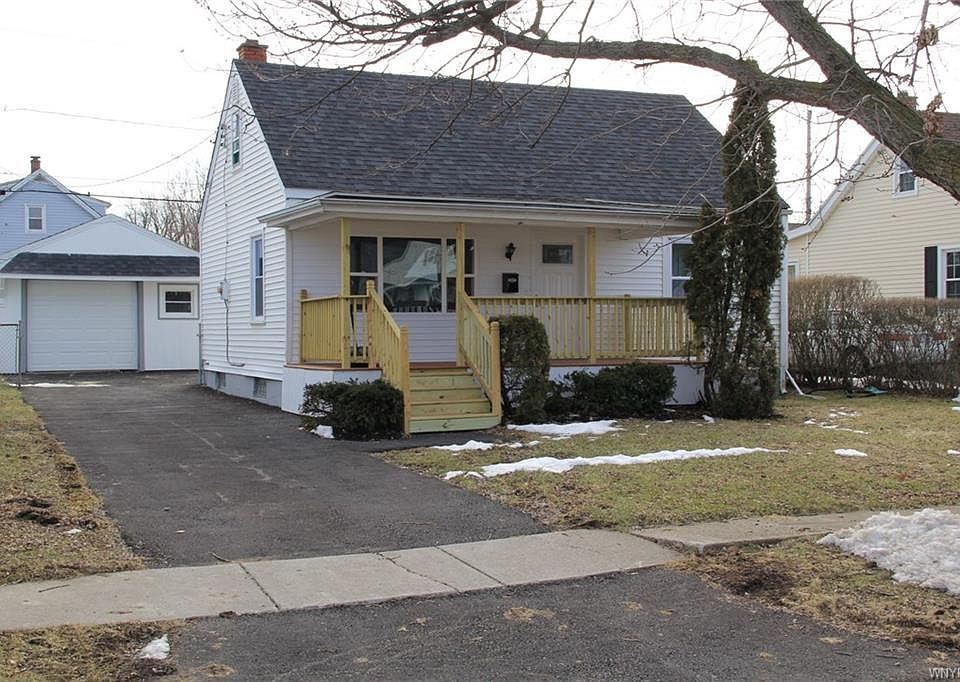 1st image of 27 Westchester Dr
