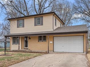 12110 W 93rd St, Lenexa, KS 66215