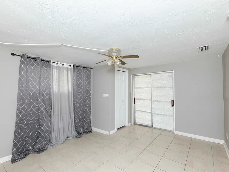 5638 Berlin Dr — Photo 15