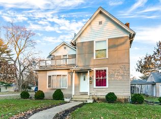 402 S Fordham Ave, Aurora, IL 60506