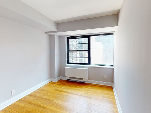 5th image of 301 E 47th St APT 17O