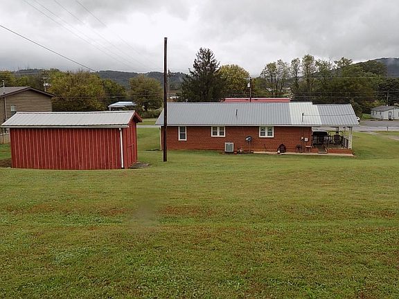 5th image of 811 Old Highway 11 W