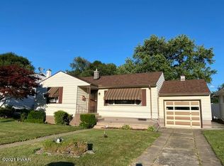 11 Webster Dr, Dunmore, PA 18509