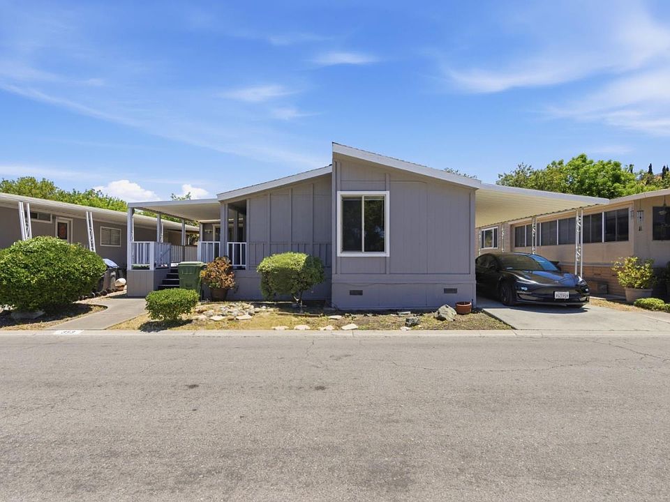 1st image of 353 Millpond Dr #353