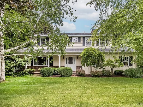 8357 Vassar Dr, Manlius, NY 13104