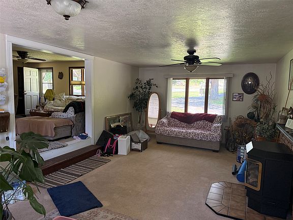 3rd image of 109 Canyon Creek Dr