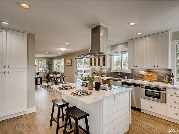 Beautiful new cabinets and countertops, plus a deep pantry closet.