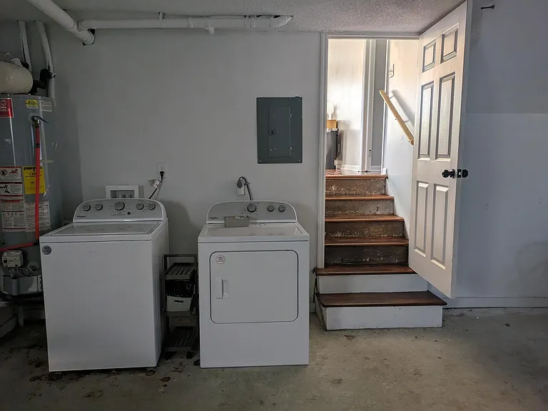 212 Cardinal Dr — Photo 12