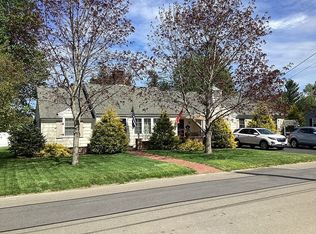 6 Cedar Island Ave, Clinton, CT 06413