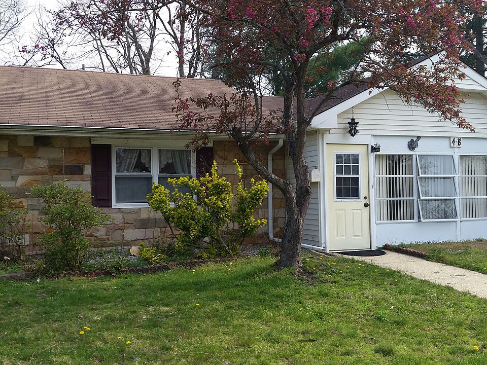 1st image of 4B Carnation Dr