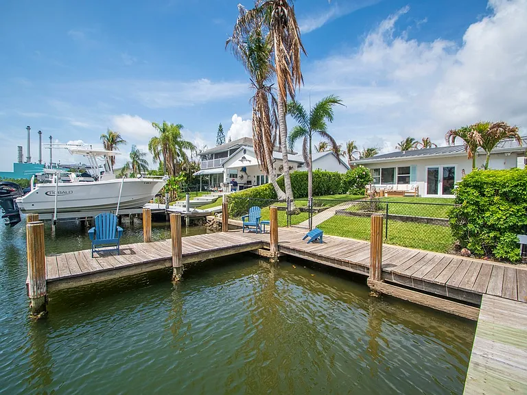 1914 Robalo Dr — Photo 28