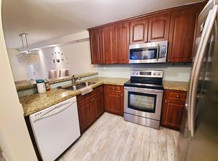 210 SW 11th St APT 303, Miami, FL 33130