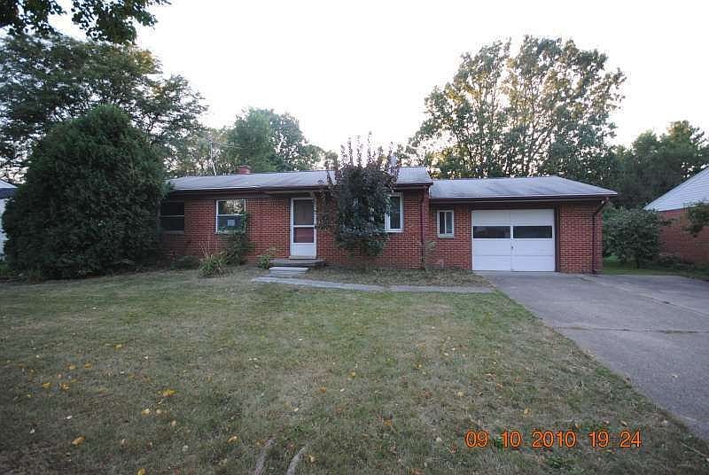 1st image of 3200 Fernwood Ave