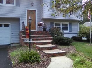 14 Pineybranch Rd, East Windsor, NJ 08512