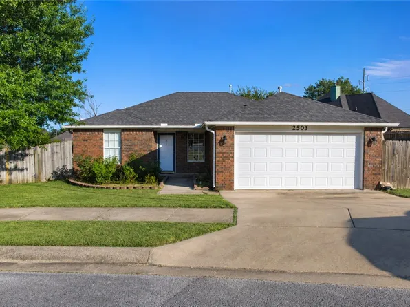 2503 Chanel St, Siloam Springs, AR 72761