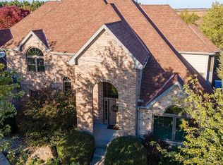 11901 Middle Fork Rd, Lincoln, NE 68526