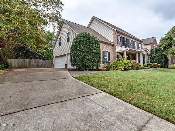 4th image of 10245 Canton Place Ln
