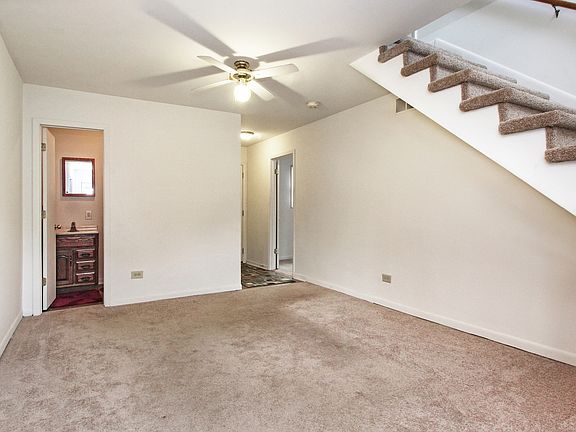 4th image of 1019 Westshire Dr