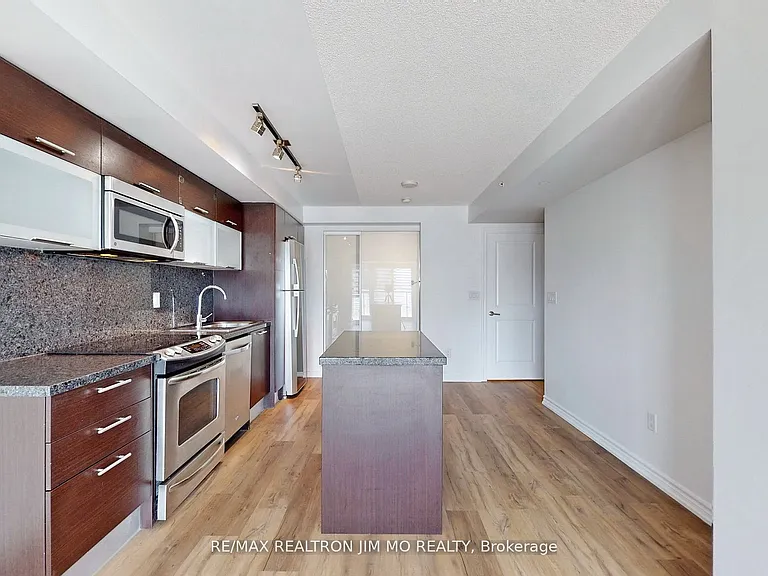 386 Yonge St #2508 — Photo 10