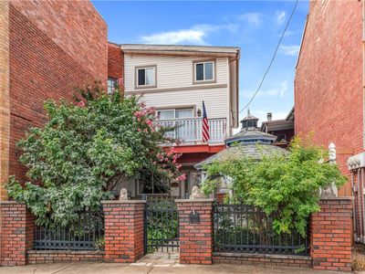2422 E Carson St, Pittsburgh, PA, 15203