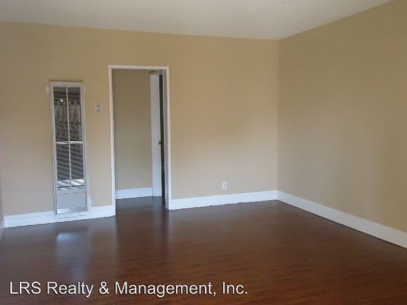 5th image of 18321 Malden St APT 6