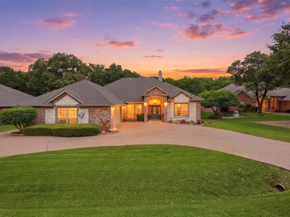 4104 Mojave Dr, Granbury, TX 76049