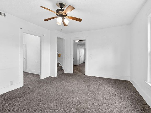 4th image of 408 Scranton Ave