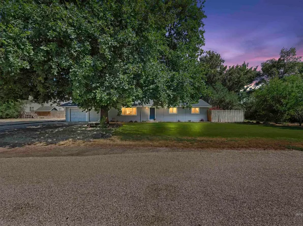 1122 E Iowa Ave, Nampa, ID 83686