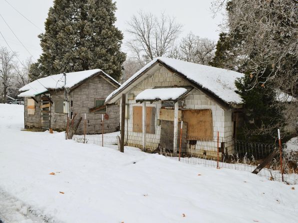 106 N West St, Yreka, CA 96097