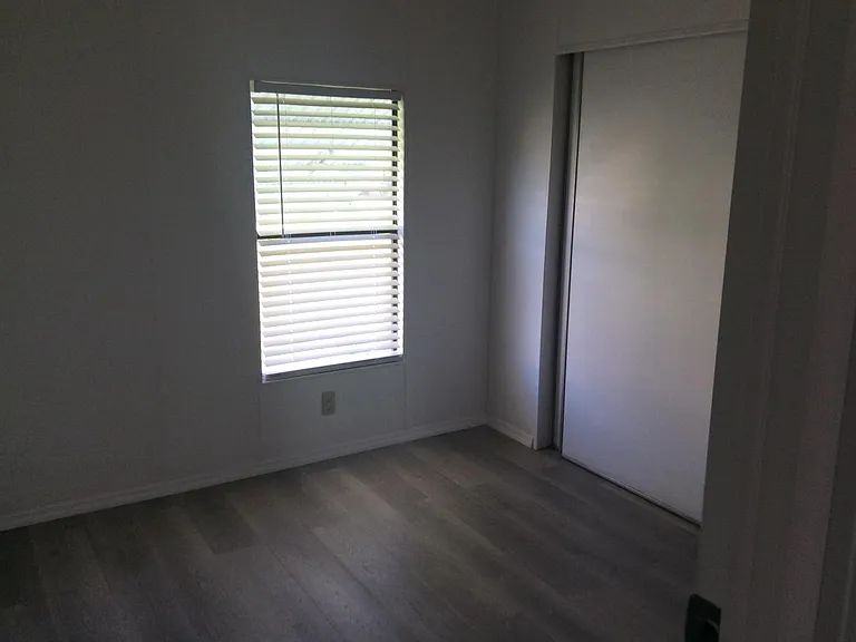 250 Loon Ln — Photo 7