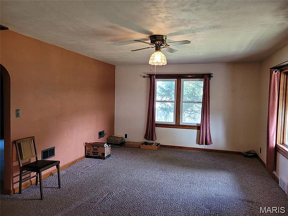 4th image of 4466 Fosterburg Rd