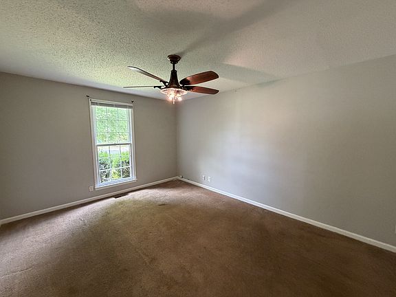 5th image of 3409 Minor Dr