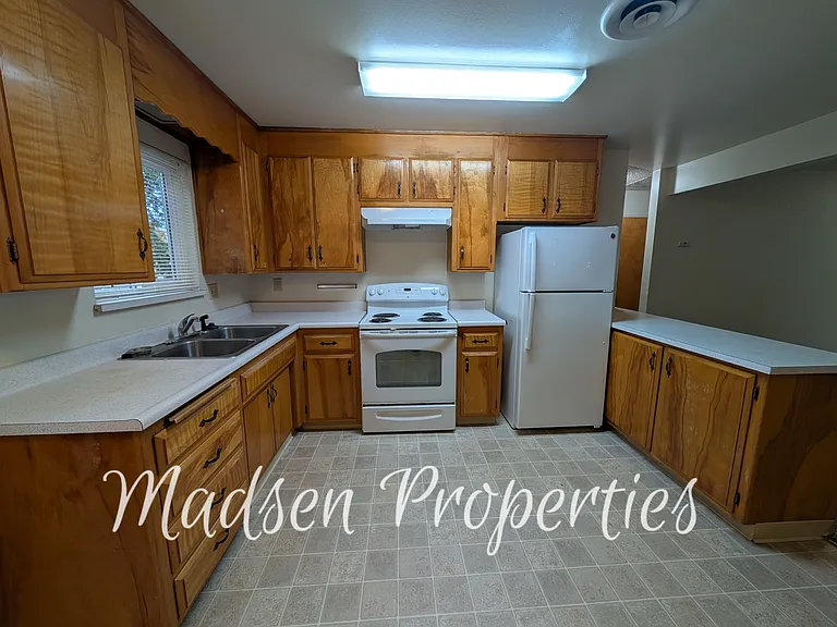 180 E. 1st Ave - 8 — Photo 7