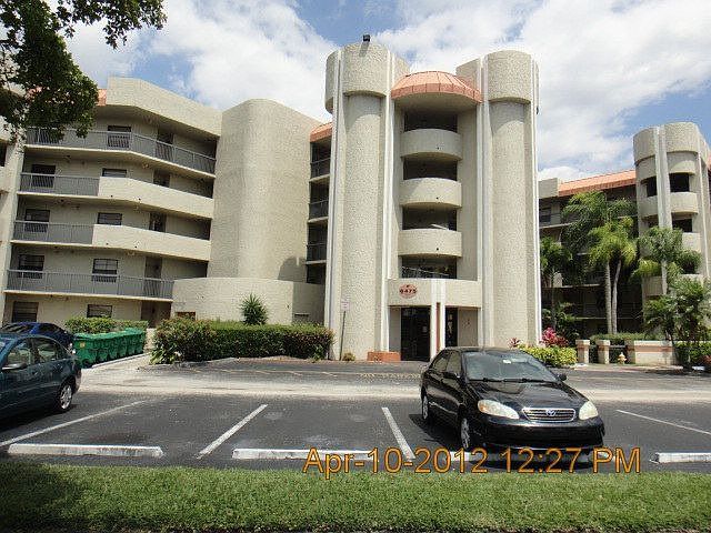 1st image of 6475 W Oakland Park Blvd APT 401