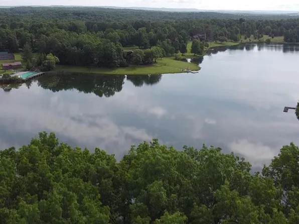 131 Camp Creek Cir, Spencer, TN 38585