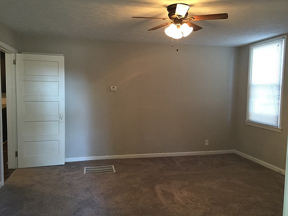 Spacious living room