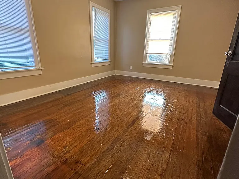 41 Gilbert Ave #E — Photo 19