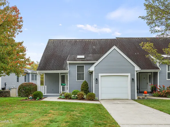 26 Walden Ln, Pittsfield, MA 01201