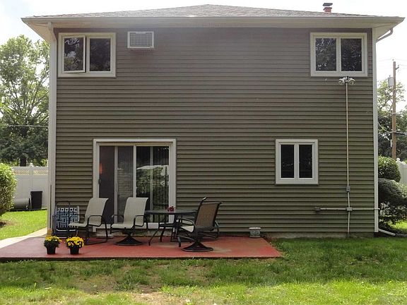 2nd image of 1935 Seaford Ave