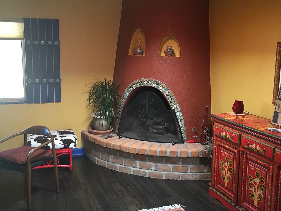 1st image of 362 E Placita Idilio