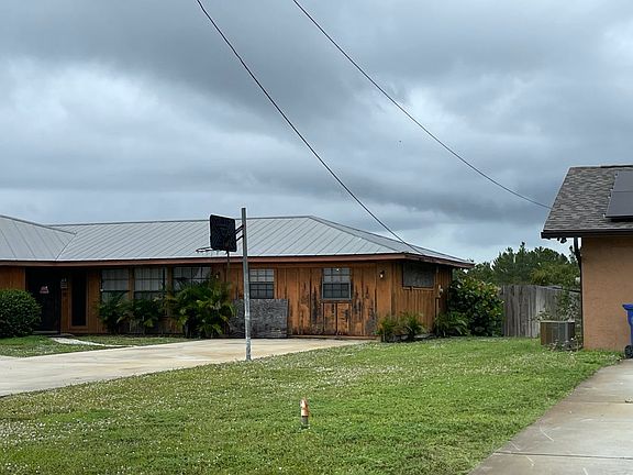 2nd image of 460 11th Ln SW