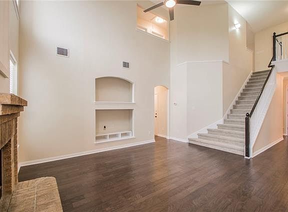 5th image of 2024 Lakeline Oaks Dr